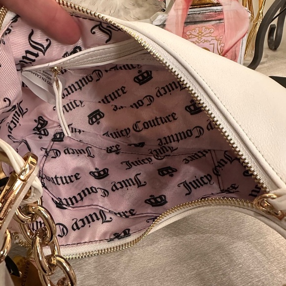 Juicy Couture White Shoulder Bag Exclusive - Picture 6 of 6